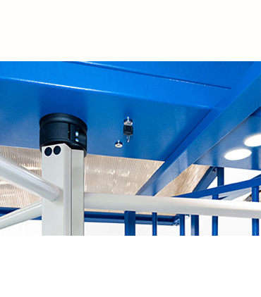 Полноростовый роторный турникет с механическим приводом. Для эксплуатации внутри помещений и на открытом воздухе. Исполнение: корпус – оцинкованная сталь, синий цвет;&nbsp;&nbsp;ротор, планки – оцинкованная сталь, светло-бежевый цвет. Стойка турникета с индикаторами, подсветка зоны прохода, встроенный блок управления, комплект ограждений формирователя прохода, пульт