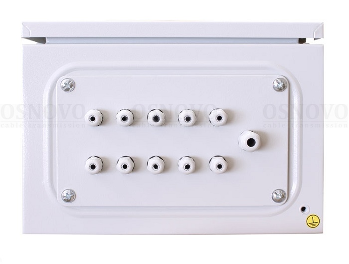 Уличный коммутатор с термостабилизацией и резервным питанием на базе уличной станции OSNOVO OS-34TB1. Порты: 6 x FE (10/100Base-T) с PoE (до 30W) + 2 x FE (10/100Base-T) с PoE (до 60W) + 1 x GE (10/100/1000Base-T) + 2 x GE SFP (1000Base-X). Суммарный бюджет PoE до 240W.