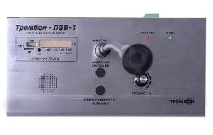 Пульт звукового вещания одноканальный,&nbsp;&nbsp;FM- радиоприемник, микрофон,&nbsp;&nbsp;1 линейный вход,&nbsp;&nbsp;2 выхода звукового сигнала: 1-линейный и 1 балансный для удаленного подключения,&nbsp;&nbsp;регулятор выходного уровня, вход для&nbsp;&nbsp;SD-карты, USB -вход для флеш-накопителя, напряжение питания 24В, 276х76х140 мм, 2кг.