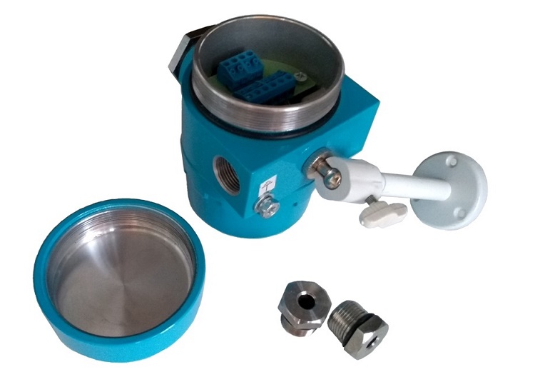 Ультрафиолетовый извещатель пламени, индустриальная модификация в герметичном алюминиевом корпусе для тяжелых условий эксплуатации или&nbsp;&nbsp;наружной установки. IP68. Дальность обнаружения очага загорания ТП-5, ТП-6 50 м.&nbsp;&nbsp;12-30 В. Ток 200-250 мкА. Инерционность срабатывания 3 с.&nbsp;&nbsp;Угол обзора до 90 о. от - 55°C до + 55°C. Четырёхпроводная схема подключения к пожарной сигнализации. НР контакт реле.