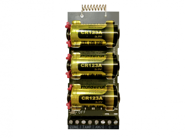 Беспроводной модуль для подключения проводных датчиков, 1 шлейф, рабочее напряжения для датчика 3 В, кнопка 1;  индикатор состояния; 868МГц двухсторонняя связь; дальность передачи данных до 1700м; -10°C...+55°C; 102×41×20мм; Вес 35г (без батарей) - 90г (с батареями); Установка в монтажный бокс.