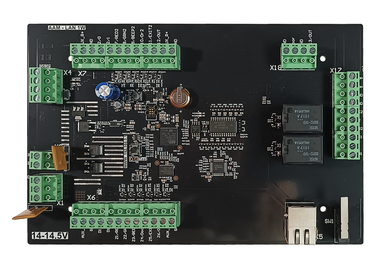 Универсальный контроллер СКД и ОС. Возможность непосредственного подключения до 2 Wiegand/OSDP*. До 4 релейных выходов управления периферийными устройствами. LAN, RS-485, OSDP.