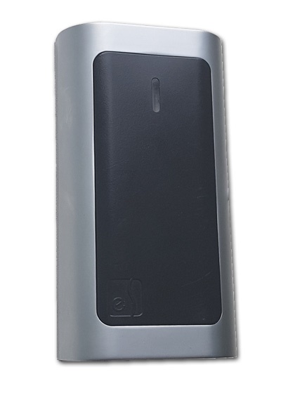 Хладостойкий мультиформатный считыватель бесконтактных карт. EM Marin, HID, Mifare, мобильные идентификаторы (через NFC и BLE). -60 до +50 град. С.&nbsp;&nbsp;IP65.