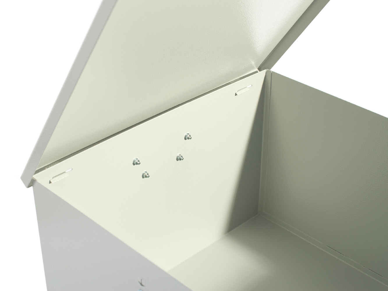 Металлический  бокс для безопасной эксплуатации АКБ  530х400х265 мм  ( позволяет устанавливать 3 шт.  АКБ 120 Ач)