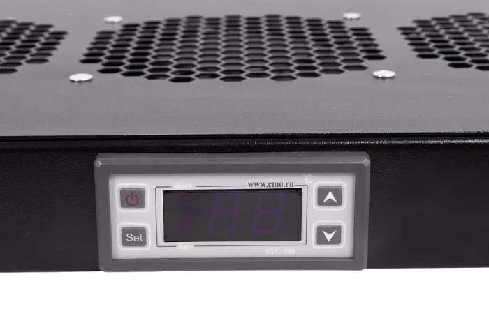 Модуль вентиляторный 19" 1U, 6 вентиляторов, регул. глубина 390-750 мм  с контроллером, черный