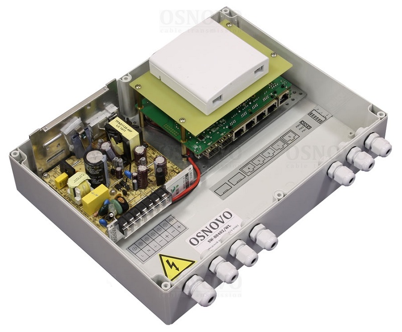 Уличный управляемый (L2+) PoE коммутатор на 6 портов. Порты: 4 x GE (10/100/1000Base-T) с PoE (до 30W) + 2 x GE SFP (1000Base-X). PoE IEEE 802.3af/at.