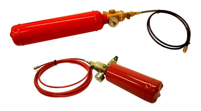 АУШТ прямого действия (1,5 м3) вертикального исполнения (Масса ГОТВ ФК-5-1-12 - 1 кг.). В комплект поставки входят: модуль пожаротушения с ГОТВ, ЗПУ, шаровой кран, манометр для контроля газа-вытеснителя.