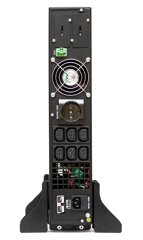 Источник бесперебойного питания в стойку, on-line (с двойным преобразованием), чистая синусоида, 1000 ВA (900 Вт); U-вх.220 В; под внешние аккумуляторы, U-акб.36 В, I-заряд.10 А; ЖК-дисплей; выходные разъёмы - IEC-320-C13 (6 шт.), EURO с заземлением (1 шт.); холодный старт, совместим с генератором; высота 2U; IP20, t-раб.+5...+40°C, 88х482х401 мм