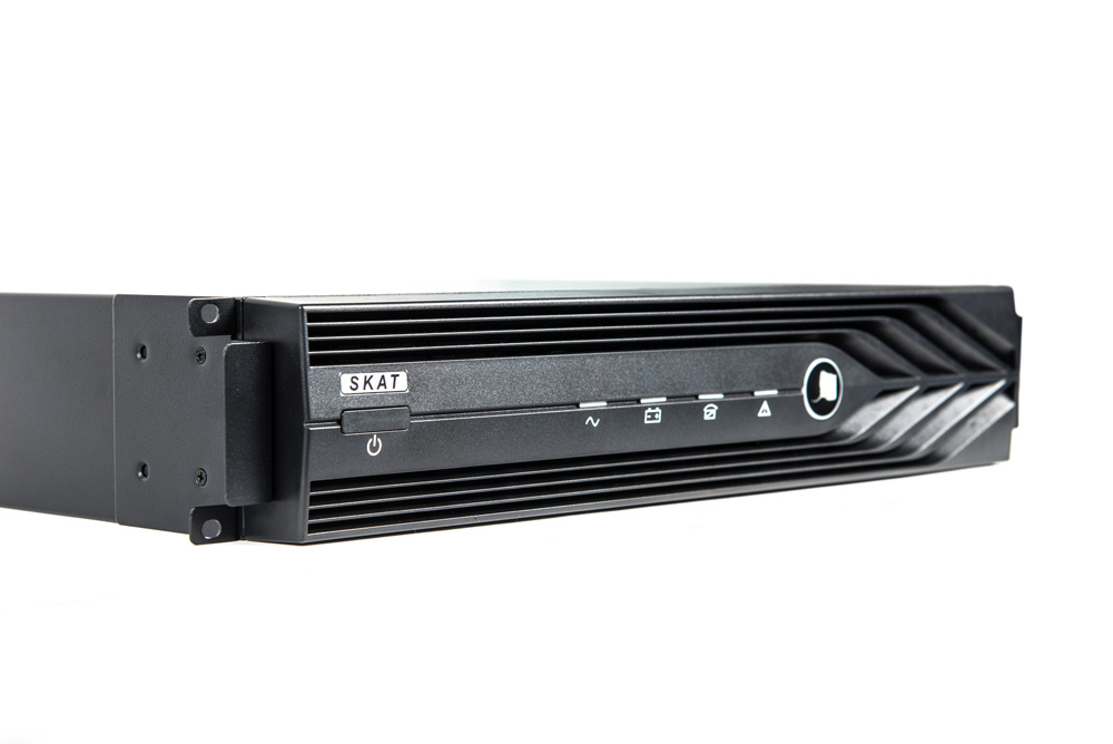 Источник бесперебойного питания 220В, 10 кВА (7 кВт)  On-Line, синусоидальная форма выходного напряжения, длительный резерв, световая и звуковая индикация режимов работы, ЖК дисплей, необходимое кол-во АКБ для работы –16/18/20 шт. - выбирается пользователем, горячая замена АКБ