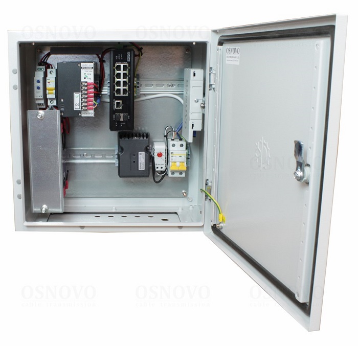 Уличный коммутатор с термостабилизацией и резервным питанием на базе уличной станции OSNOVO OS-44TB1. Порты: 6 x FE (10/100Base-T) с PoE (до 30W) + 2 x FE (10/100Base-T) с PoE (до 60W) + 1 x GE (10/100/1000Base-T) + 2 x GE SFP (1000Base-X)