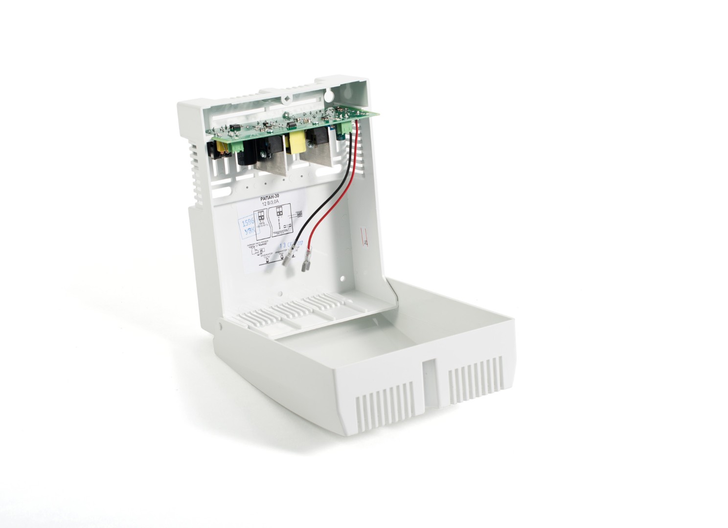 Источник питания 12В, 3А, пластиковый  корпус под АКБ 7Ач, защита АКБ, защита выхода от КЗ и перегрузки