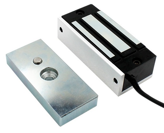 Электромагнитный замок, усилие на отрыв 60 кг. 12В, 160 мА. -40°С до +60°С, IP54. 80х35,6х24мм. Вес - 0,53кг. В комплекте L-образное крепление.