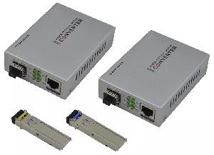 Тромбон-КПС - Комплект оптики предназначен для применения в составе системы дистанционного управления оповещения и управления эвакуацией Тромбон-СДУ, для Ethernet соединения «Тромбон-ЦСО» - блока управления и контроля «Автоматизированного рабочего места оператора», «Тромбон-БЧС» и «Тромбон-БЧС-М» - сетевых блоков управления по выделенной оптической линии связи на больших расстояниях (до 20км). Связь между приборами линейки «Тромбон IP», осуществляется посредством компьютерной сети в пределах одного или нескольких сегментов сети. Комплект оптики предназначен для применения в составе системы дистанционного управления оповещения и управления эвакуацией Тромбон-СДУ, для Ethernet соединения «Тромбон-ЦСО» - блока управления и контроля «Автоматизированного рабочего места оператора», «Тромбон-БЧС» и «Тромбон-БЧС-М» - сетевых блоков управления по выделенной оптической линии связи на больших расстояниях (до 20км). Связь между приборами линейки «Тромбон IP», осуществляется посредством компьютерной сети в пределах одного или нескольких сегментов сети.