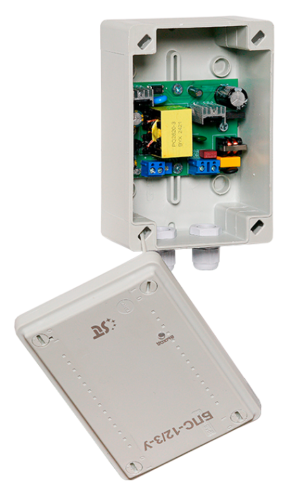 Блок питания стабилизированный уличный, 12 В / 3А;&nbsp;&nbsp;IP 56. Диапазон рабочих температур -25...+50, 154х94х62мм. Масса 0.17кг. Защита от перегрузок по току и короткого замыкания. Регулировка выходного напряжения.