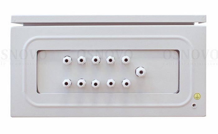 Уличный коммутатор с термостабилизацией, грозозащитой и резервным питанием на базе уличной станции OSNOVO OS-44TB1. Порты: 6 x FE (10/100Base-T) с PoE (до 30W) + 2 x FE (10/100Base-T) с PoE (до 60W) + 1 x GE (10/100/1000Base-T) + 2 x GE SFP (1000Base-X)