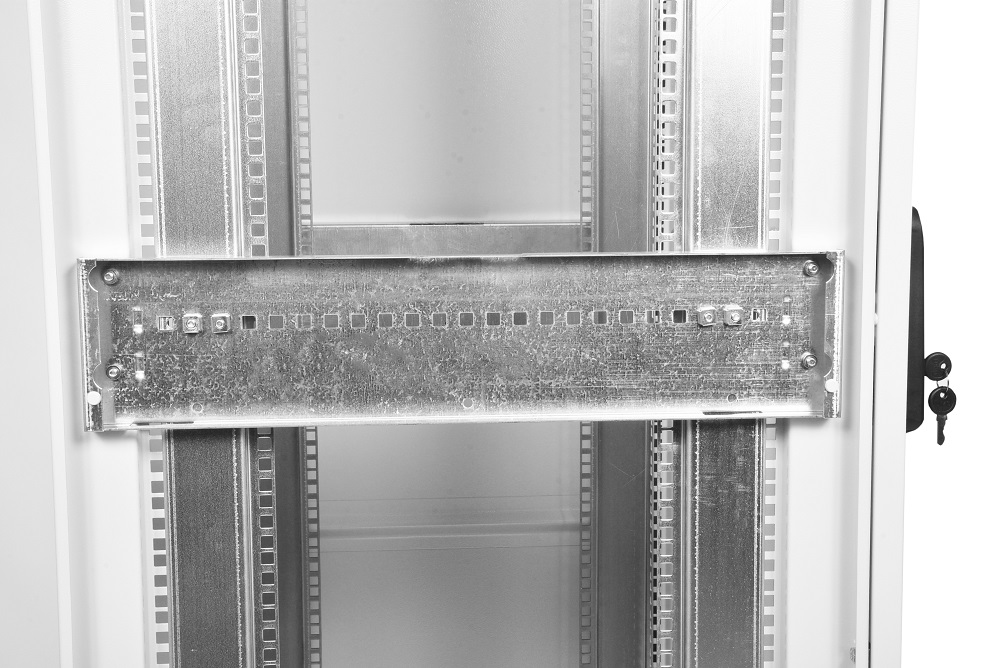 Шкаф телекоммуникационный напольный 42U (600×600) дверь стекло