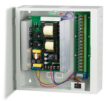Источник бесперебойного питания Uвх. AC 160-265V, Uвых. DC 13.4±0.4V, Ток 20А, Внешняя АКБ, ШИМ стабилизация, Автоматическая защита от КЗ и перегрузки, Защита от глубокого разряда АКБ и переполюсовки АКБ , 18 выходов для подключения нагрузки и 1 общий выход