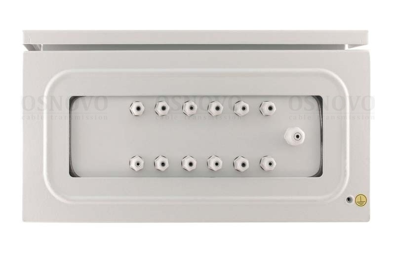 Уличная станция с термостабилизацией и оптическим кроссом. В основе металлический шкаф с классом защиты IP66. Доступное место под установку оборудования на встроенные DIN-рейки: верхняя - 320мм, нижняя - 180мм. 400x400x210мм. -50…+50°С, температура внутри станции 0…+50°С.