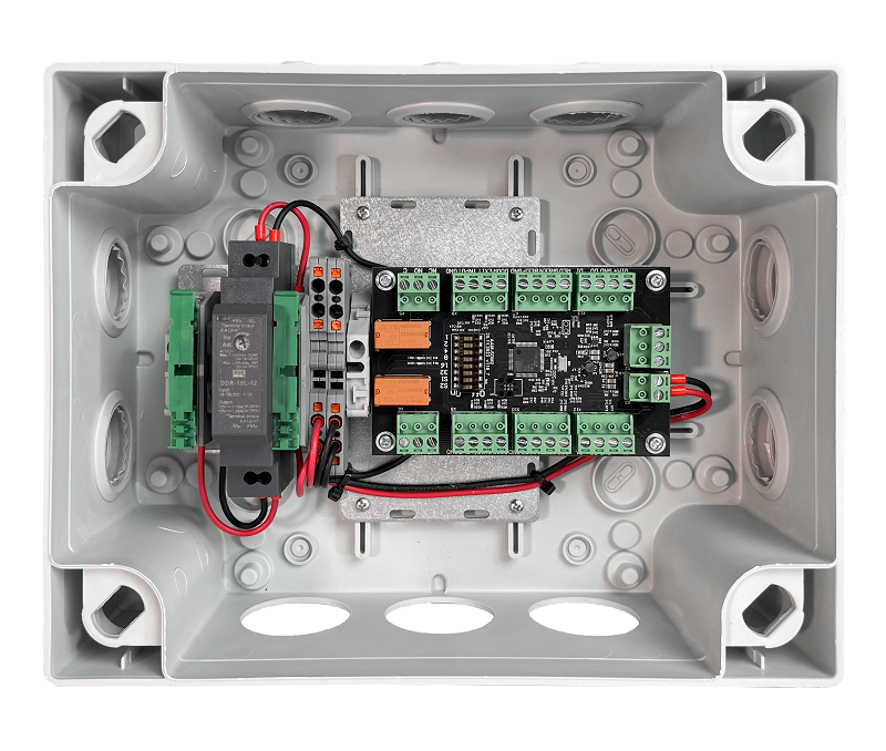 Модуль AAM-SDM2 в защищенном пластиковом корпусе с DC-DC преобразователем.