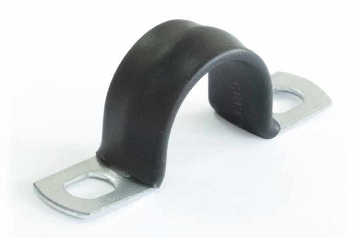 Скоба металлическая двухлапковая с полимерным покрытием СМД-П d16-17 мм (100шт/уп)