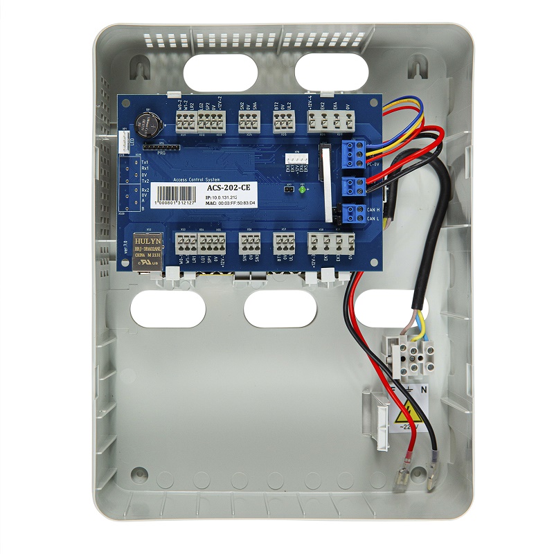 Сетевой контроллер, 1 000 000 ключей, 60 000 событий, два считывателя, Пластиковый корпус со встроенным блоком питания на 3А. Ethernet 100Base-TX, CAN-HS, RS-232, RS-485.