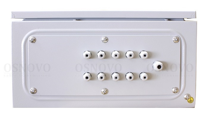 Уличный управляемый (L2+) коммутатор на 12 портов с термостабилизацией на базе уличной станции OSNOVO OS-46T1. Порты: 2xGE (10/100/1000Base-T) с PoE BT (до 90W) + 6xGE (10/100/1000Base-T) с PoE (до 30W) + 2xGE RJ45 (10/100/1000Base-T)+ 2 GE SFP (1000Base-X).