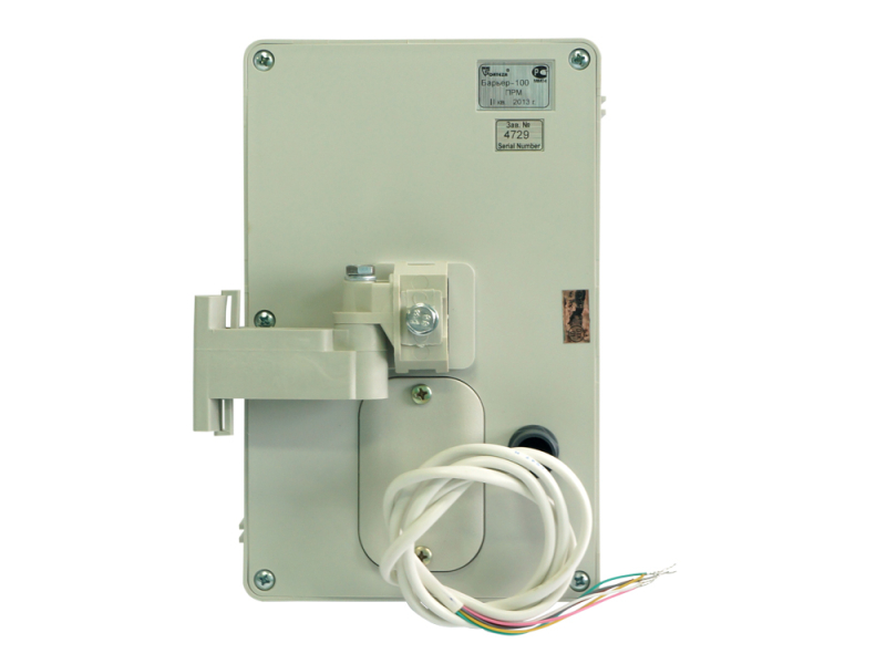 Радиоволновый двухпозиционный извещатель, До 100 метров, узкая зона обнаружения. Четыре частотных литеры. Настройка и контроль с помощью встроенных органов, ноутбука (USB) или Ethernet. частота 24,15 ГГц. -50°...+80 °С.