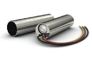 Микрофон цифровой, активный с автоматической регулировкой усиления и регулировкой чувствительности. Акустическая дальность до 20м, длина линии до 300м, питание 7,5-16В, потребление 20мА, габариты 10х52мм