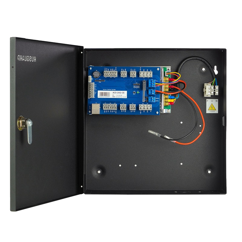 Сетевой контроллер, 1 000 000 ключей, 60 000 событий, два считывателя, Металлический корпус со встроенным блоком питания на 3А. Ethernet 100Base-TX, CAN-HS, RS-232, RS-485.