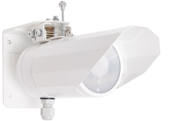 Извещатель инфракрасный пассивный, зона «коридор» 100х2,1х1,4м, зеркальный объектив, подогрев опт. системы, 8…28В, 100 мА (=12В), -55...+50°,&nbsp;&nbsp;IР65, Ш1-"ТРЕВОГА", Ш2-"НЕИСПРАВНОСТЬ"