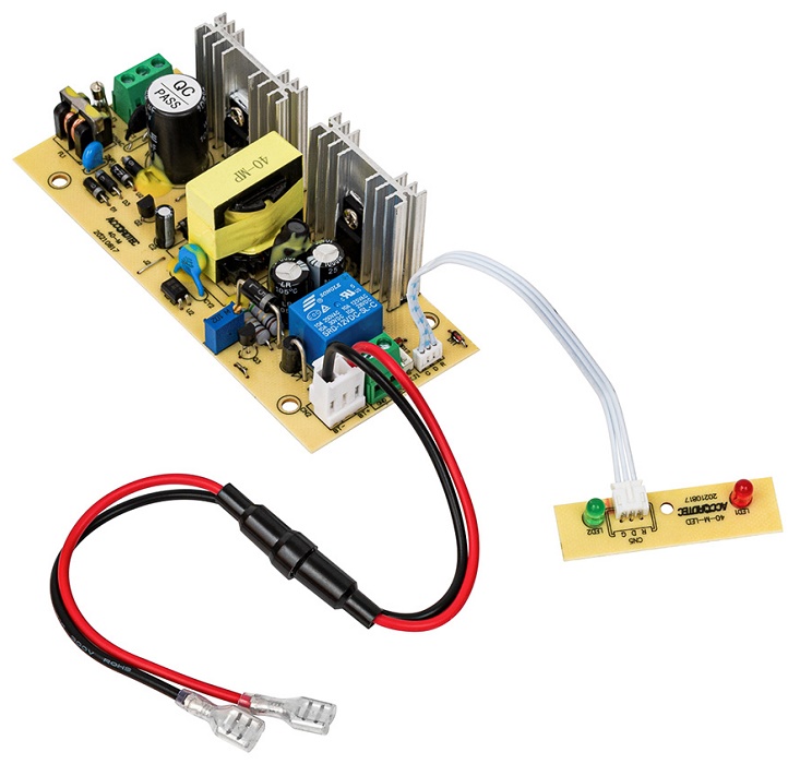 Блок бесперебойного питания без корпуса. Uвых. DC 13.6 ± 0.2V, 4A (ном.) 130 x 55 x 40 мм. Вес 126 г.