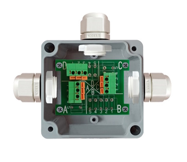Разветвитель (сплиттер) интерфейсов CAN/ DMX512 /M-Bus /Modbus RTU. Пассивный разветвитель на 3 порта, корпус 82x80x55 мм, IP66, нажимные клеммы, 3 кабельных ввода ПКВ20х1,5 (под кабель д. 6 - 12 мм).