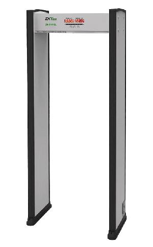 Арочный металлодетектор, 1 зона детектирования, 100 уровней чувст-ти, ширина прохода 700 мм, звуковая тревога. LED дисплей, подсчет количества людей и срабатываний тревоги.