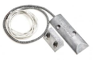 Извещатель охранный точечный магнитоконтактный, кабель в металлорукаве