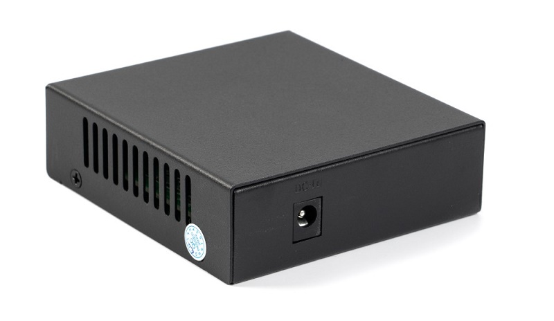 Коммутатор неуправляемый PoE Plus, мощность 60Вт, порты: 2-Ethernet, 1-Uplink
