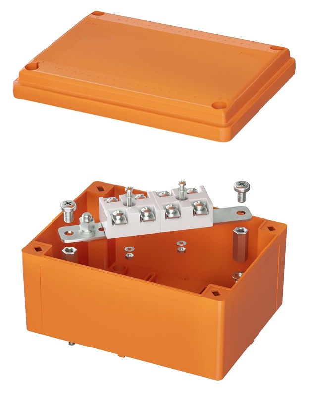 Коробка пластиковая FS с гладкими стенками и клеммниками, IP56, 150х110х70 мм, 4р, 450V, 32A, 10 мм2, нерж.контакт