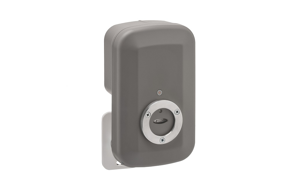 Взрывозащищенные извещатели пламени. Сверхпомехоустойчивый к тяжелым оптическим помехам. Распознает ручную дуговую и аргоновую сварку, как ложные помехи. до 550 кв.м. до 30 метров по ТП5 и ТП6. Угол обзора 90°.