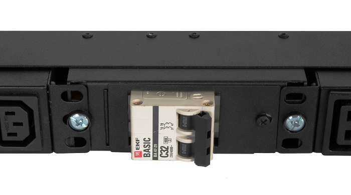 Блок электрических розеток TLK, вертикальный, 36 гнезд C13, 6 гнезд С19, макс. нагрузка 32 А, шнур питания 2,5 м, вилка 3-фазная 32А 400В, IEC 60309, металлический корпус,  макс. мощность 24000Вт. 1867х48х80 мм