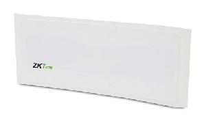 UHF метка на лобовое стекло автомобиля. Размер: 100х26мм. Расстояние считывания до 6 м для серий UHF 10.