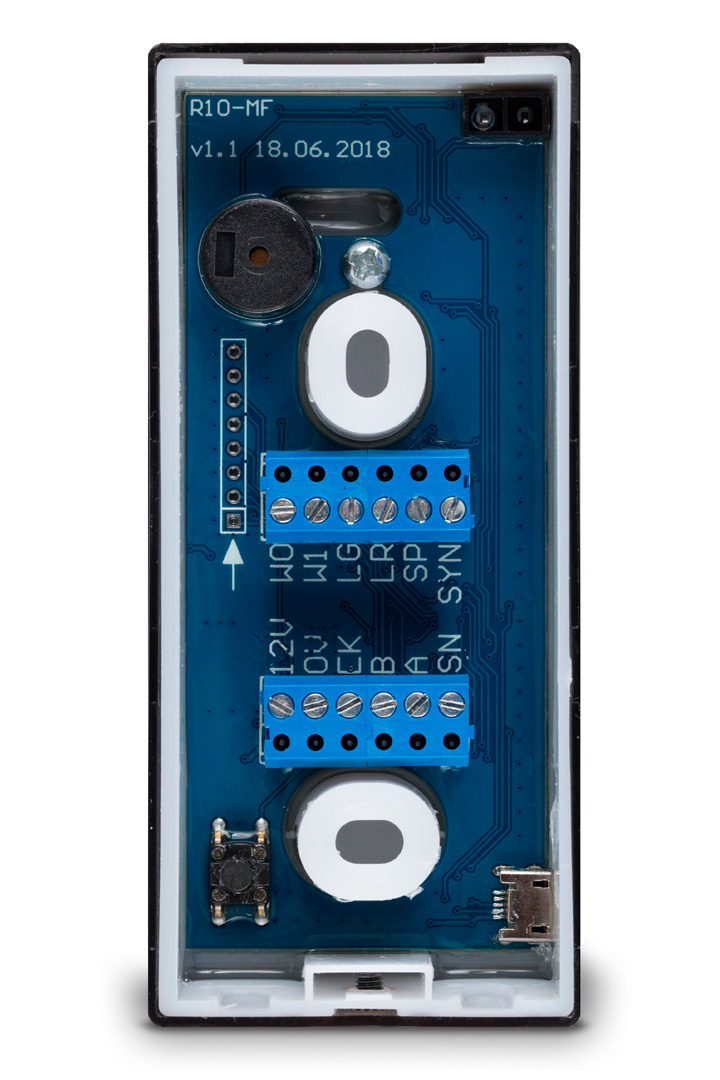 Автономный контроллер-Считыватель. Поддерживаемые форматы: Hid Prox II, Em-marine, Temic. Интерфейсы: Wiegand, TouchMemory, Rbus, RS-485. Цвет черный. В комплекте серая накладка.