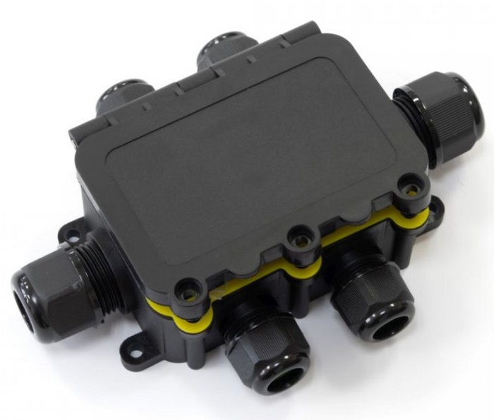 Распределительная коробка с откидной крышкой 6-вводная IP68 ПА66 40А 450В d3,5-12 мм 131х95х37