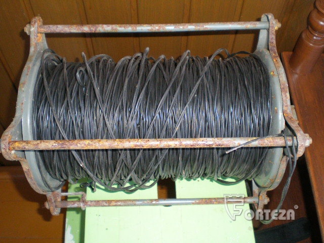 Линейная часть извещателей серии РЕЛЬЕФ состоит из двух параллельных проводов. (За Метр), Внимание: РЕЛЬЕФ-ЛЧ – одинарный провод.