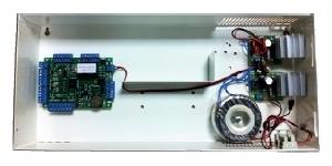 Контроллер СКУД Gate-IP-Web. Ethernet 10/100 Мбит/с, розетка RJ-45; 2 входа считывателей Wiegand; 32 тыс. ключей, 47 тыс. событий, 250 расписаний; 8 универсальных входов, 4 релейных выхода, в корпусе с двумя ИБП&nbsp;&nbsp;(для питания замка и контроллера) и местами под аккумуляторы 7Ач.