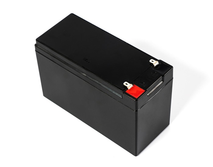 Свинцово-кислотный аккумулятор 7А/ч, 12В, 66х151х100мм. Вес 2,1 кг. Срок службы 6 лет