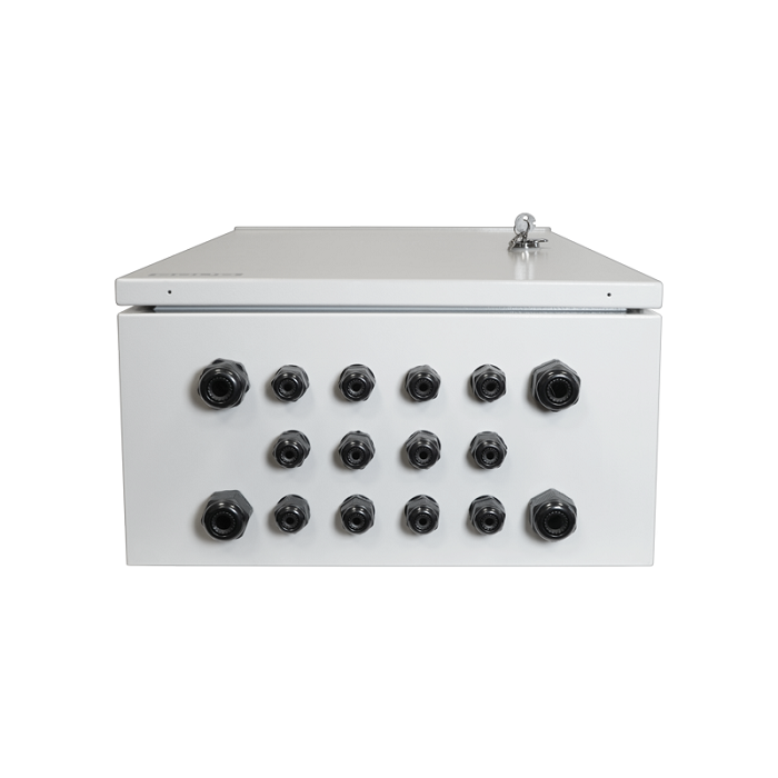 Шкаф коммутационный уличный, оснащен системой поддержания микроклимата, грозозащитой. Обеспечивает установку коммутаторов серии Bolid SW, резервирование питания по PoE от аккумуляторов. Укомплектован оптическим кроссом