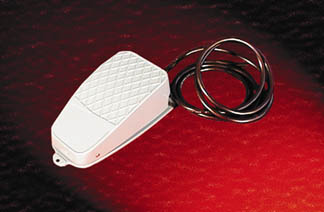 Извещатель охранный ручной (педаль) электроконтактный, миниатюрный бесшумный с памятью и индикацией, питание по ШС, до 20мА