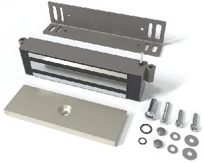 Замок электромагнитный для стальных дверей со стальной рамой, 9-15VDC, 7,2 Вт, усилие удержания 400кг, встроенный модуль перемагничивания, монтажный комплект, угольник 40х50х4мм. Корпус из стали. Цвета: каменно-серый