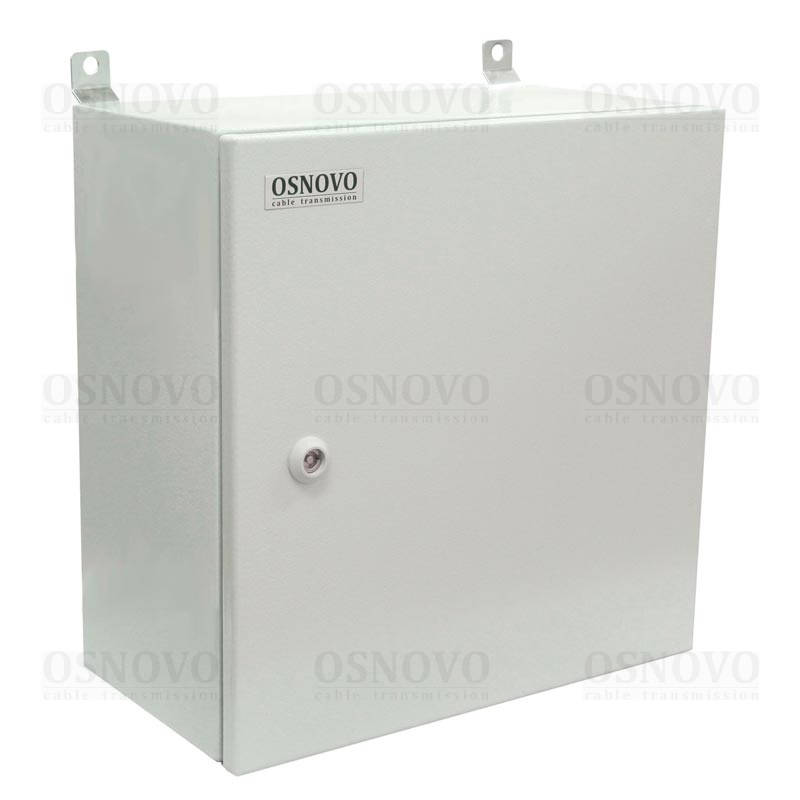 Уличная станция с термостабилизацией и оптическим кроссом. В основе металлический шкаф с классом защиты IP66. Доступное место под установку оборудования на встроенные DIN-рейки: верхняя - 210мм, нижняя - 60мм. 300x300x210мм.&nbsp;&nbsp;-50…+50°С, температура внутри станции -15…+50°С.