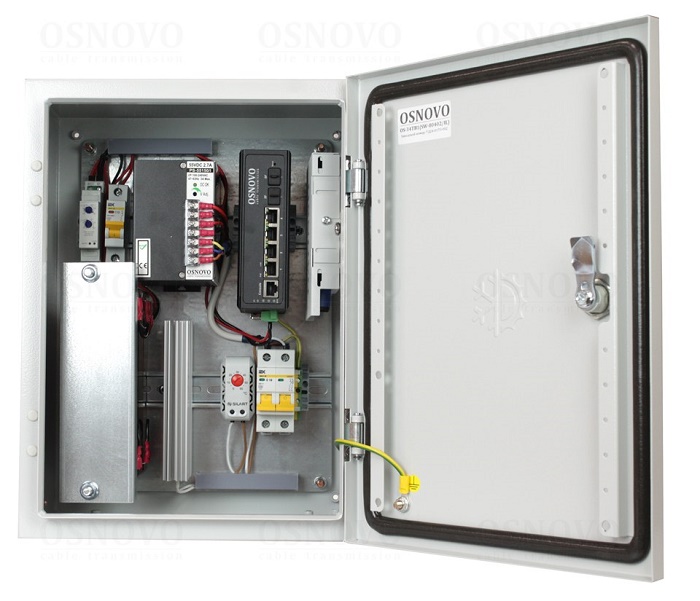 Уличный управляемый (L2) коммутатор с термостабилизацией и резервным питанием на базе уличной станции OSNOVO OS-34TB1. Порты: 4 x GE (10/100/1000Base-T) с PoE (до 30W) + 2 x GE SFP (1000Base-X). Суммарный бюджет PoE до 120W.