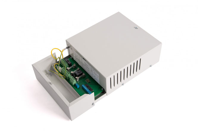 ИБП 24В, 6А, и до 10А при наличии АКБ. Автоматика подогрева, регулируемый ток и напряжение заряда внешней АКБ емкостью 26 - 250Ач. Световая индикация и информационные выходы контроля технического состояния блока.